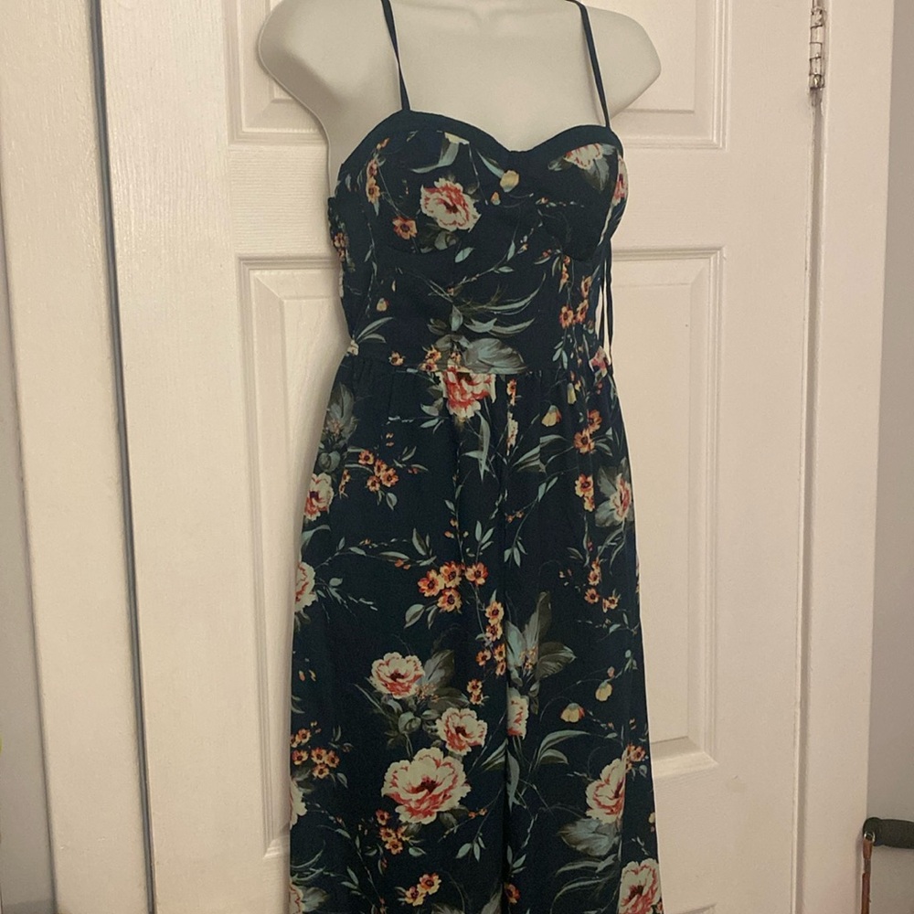 B.O.G. Collective Floral Navy  Spaghetti Strap Jumpsuit Romper Size s nwt